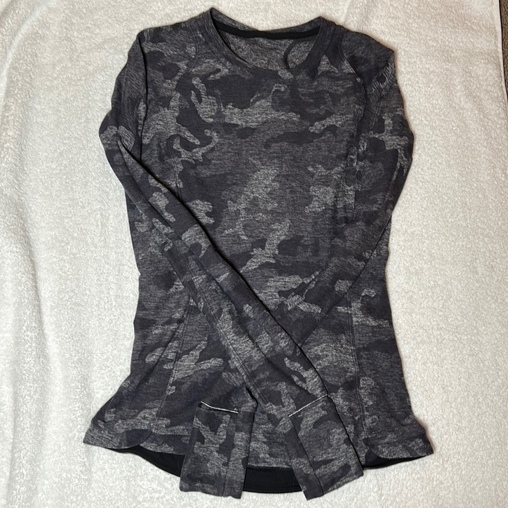 LULULEMON CAMO LONG SLEEVE